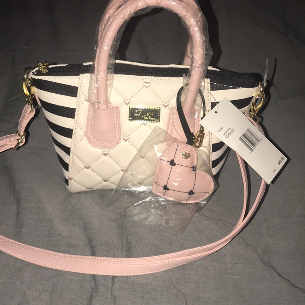 New Betsey Johnson Handbag 💋